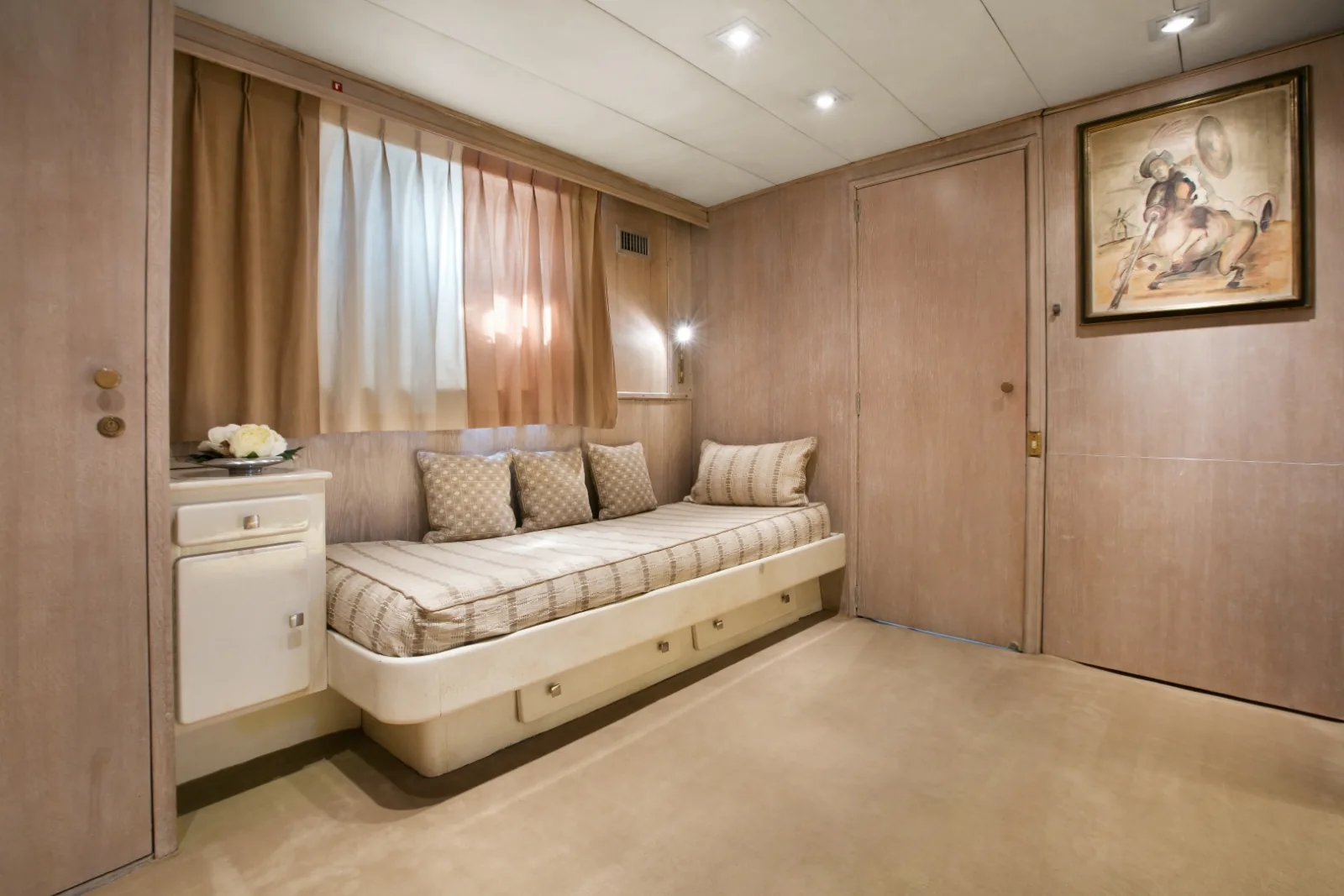 LADY JERSEY - photo 19 location yacht Saint-Tropez