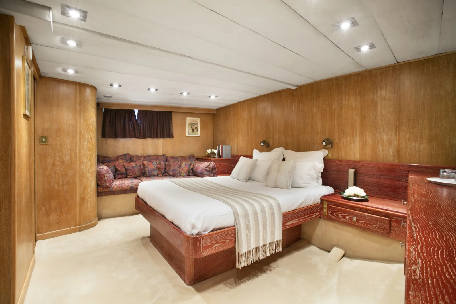LADY JERSEY - photo 21 location yacht Saint-Tropez