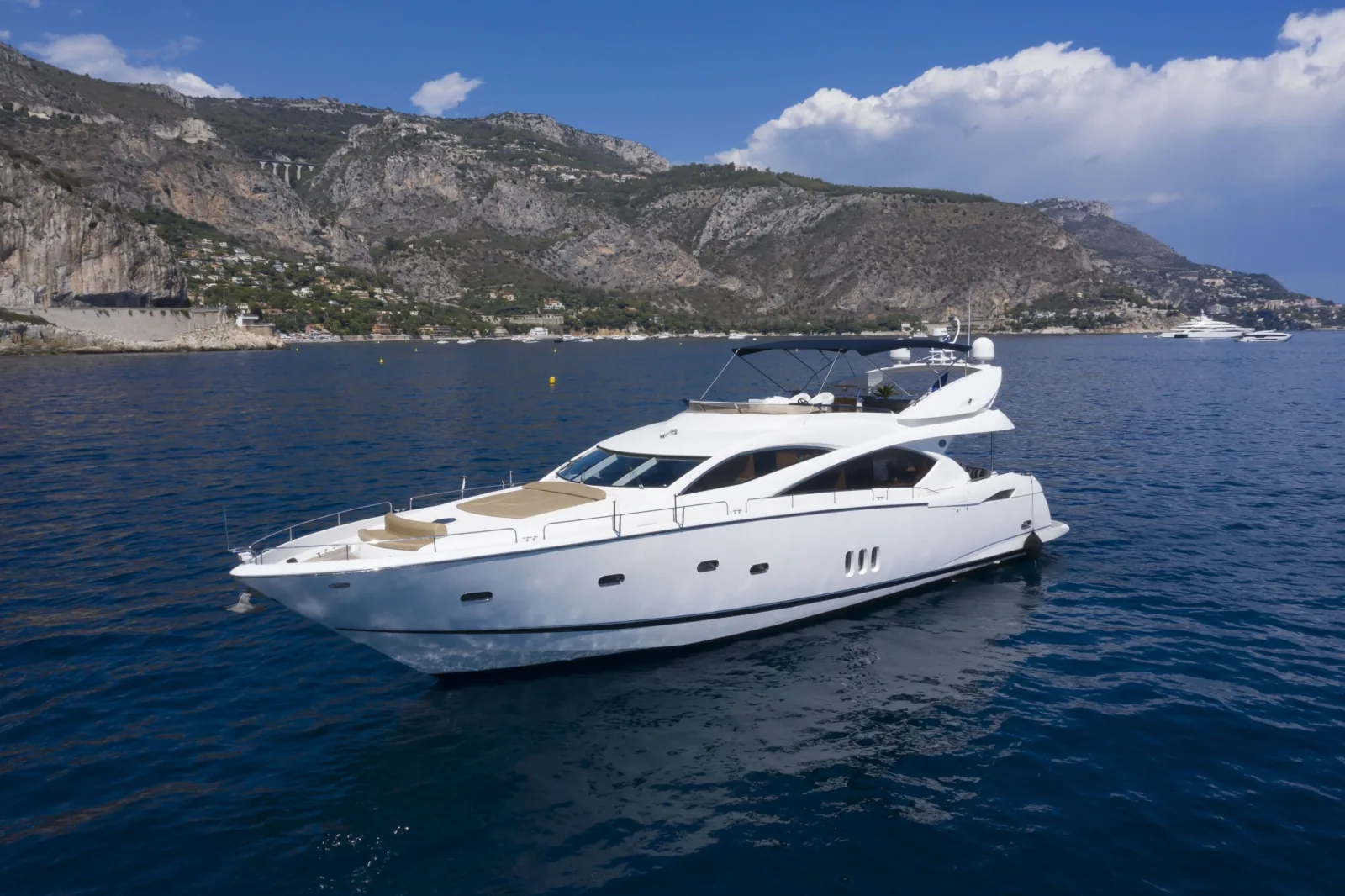 LADY YOUSRA - photo 2 location yacht Saint-Tropez
