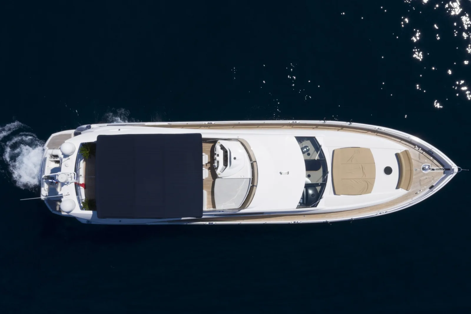 LADY YOUSRA - photo 3 location yacht Saint-Tropez