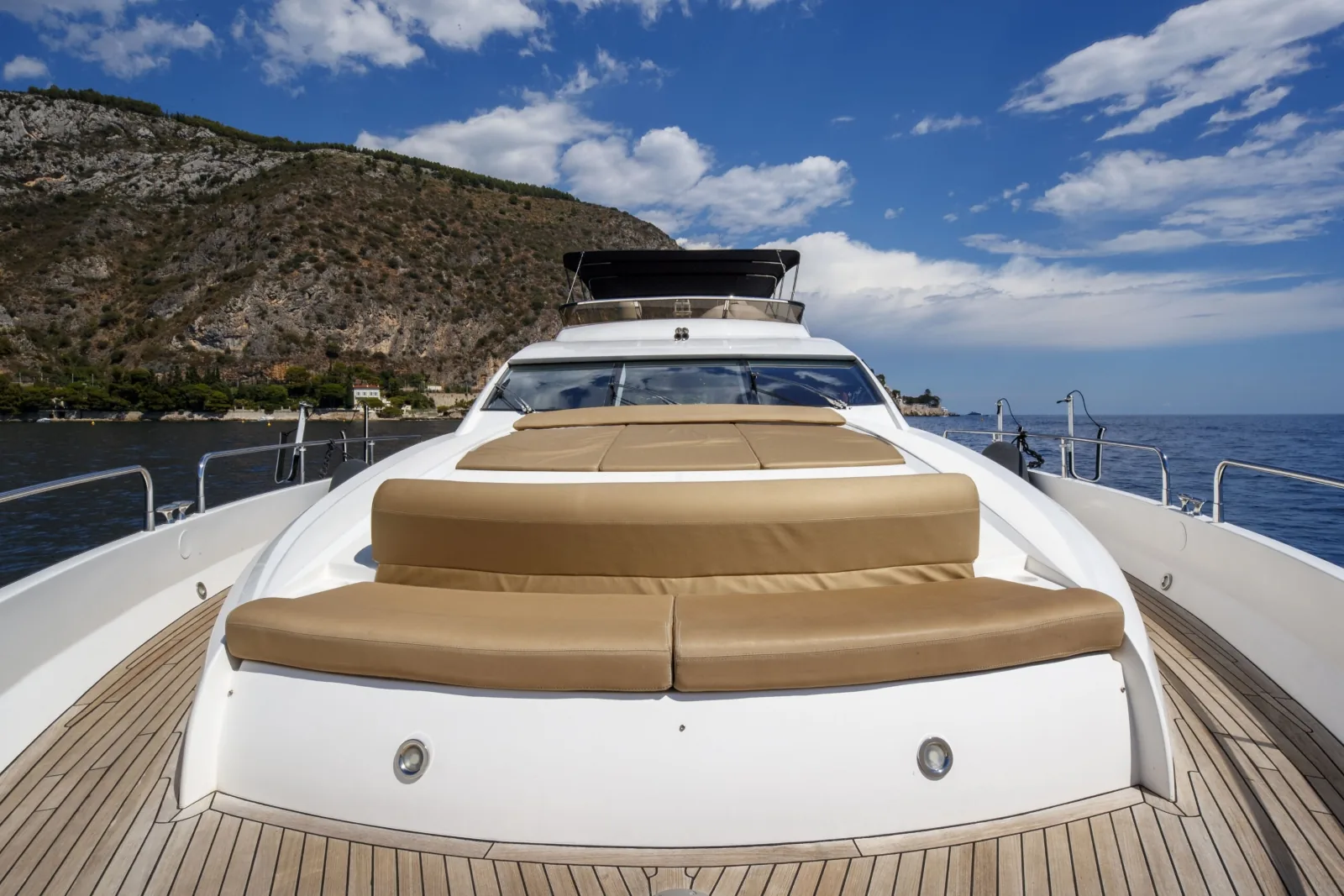 LADY YOUSRA - photo 10 location yacht Saint-Tropez