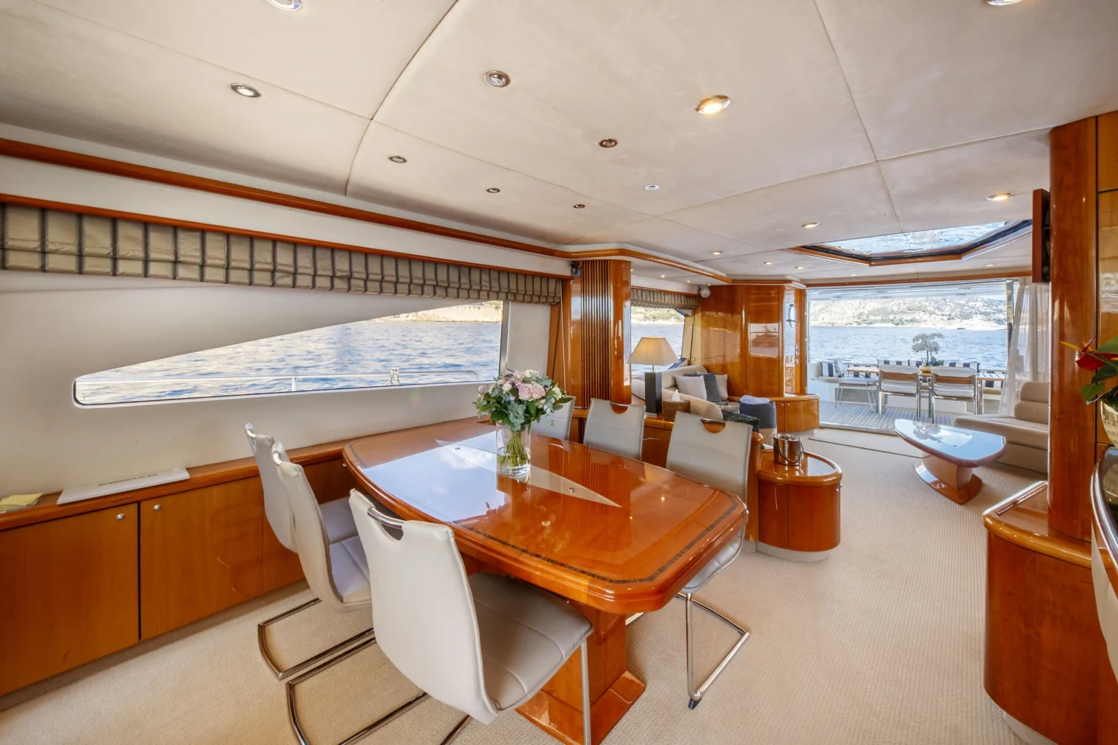LADY YOUSRA - photo 20 location yacht Saint-Tropez