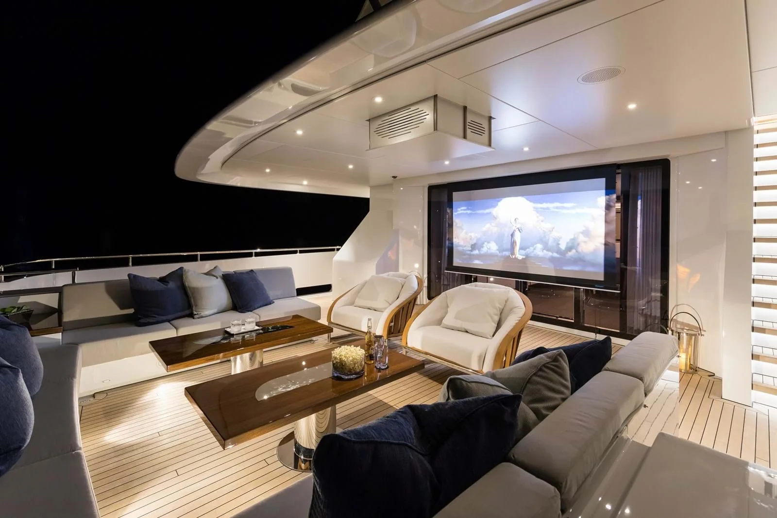 LAURENTIA - photo 18 location yacht Saint-Tropez