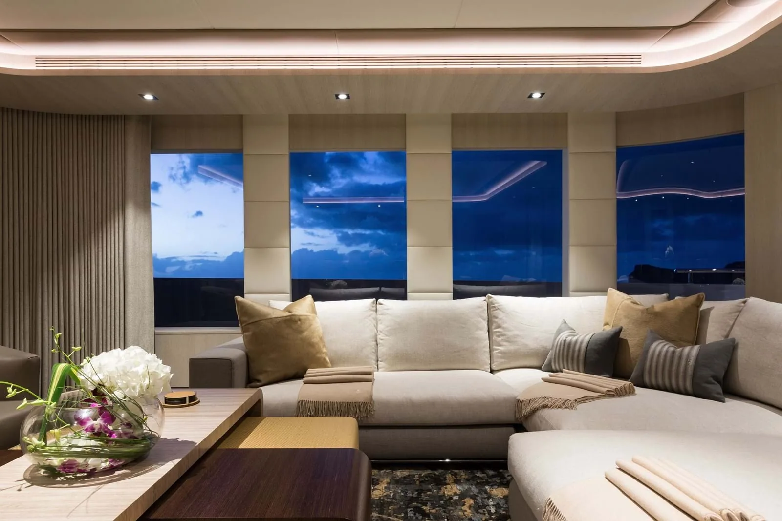 LAURENTIA - photo 20 location yacht Saint-Tropez