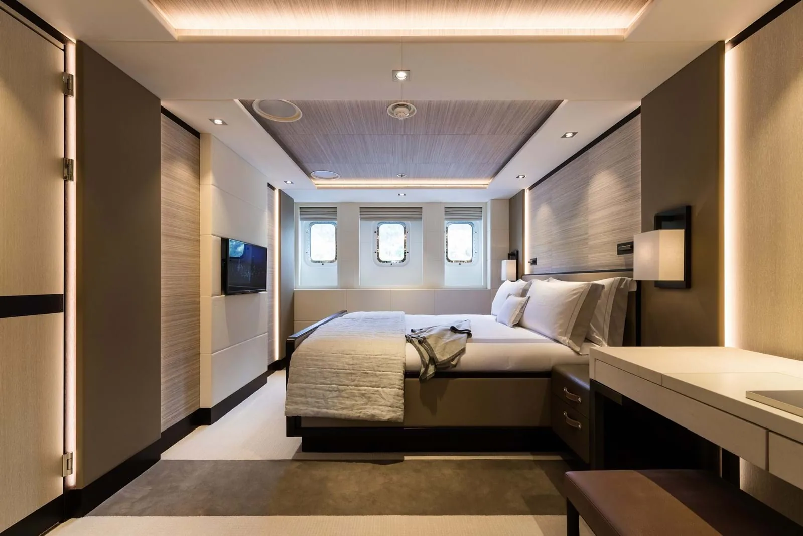 LAURENTIA - photo 31 location yacht Saint-Tropez