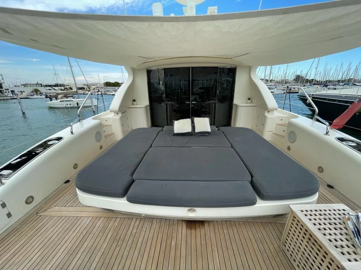 LEOPARD 24 - photo 10 location yacht Saint-Tropez