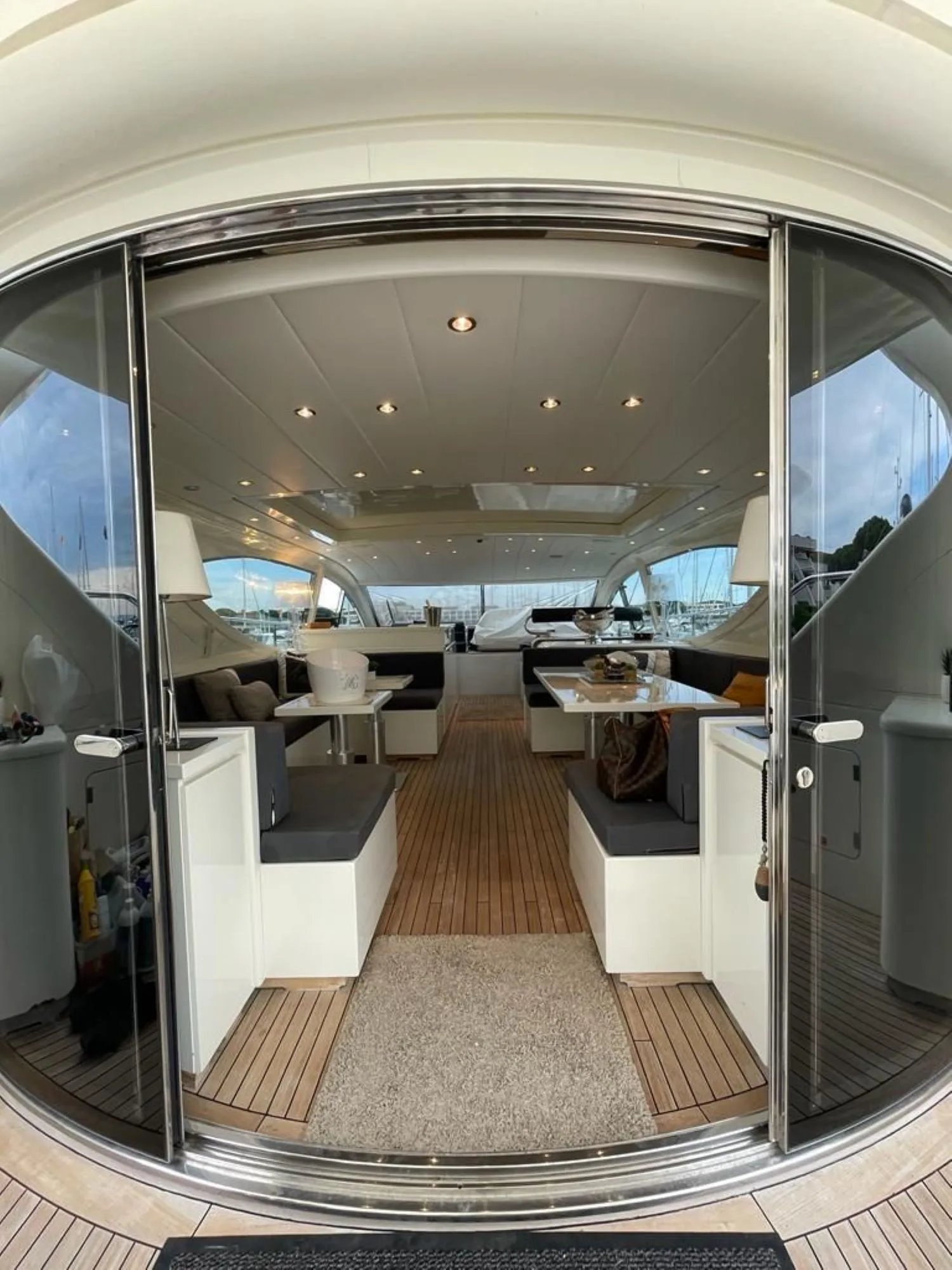 LEOPARD 24 - photo 12 location yacht Saint-Tropez