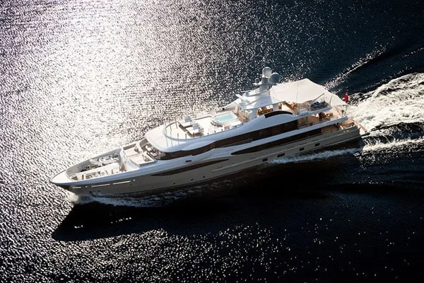 LILI - location yacht Saint-Tropez