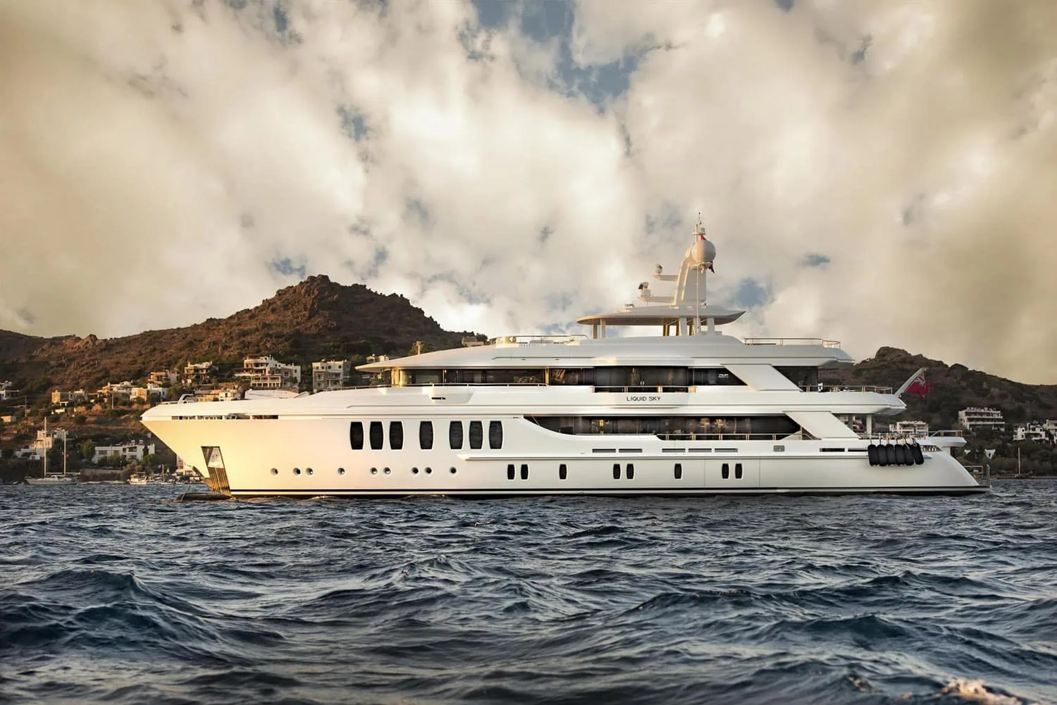 LIQUID SKY - photo 3 location yacht Saint-Tropez