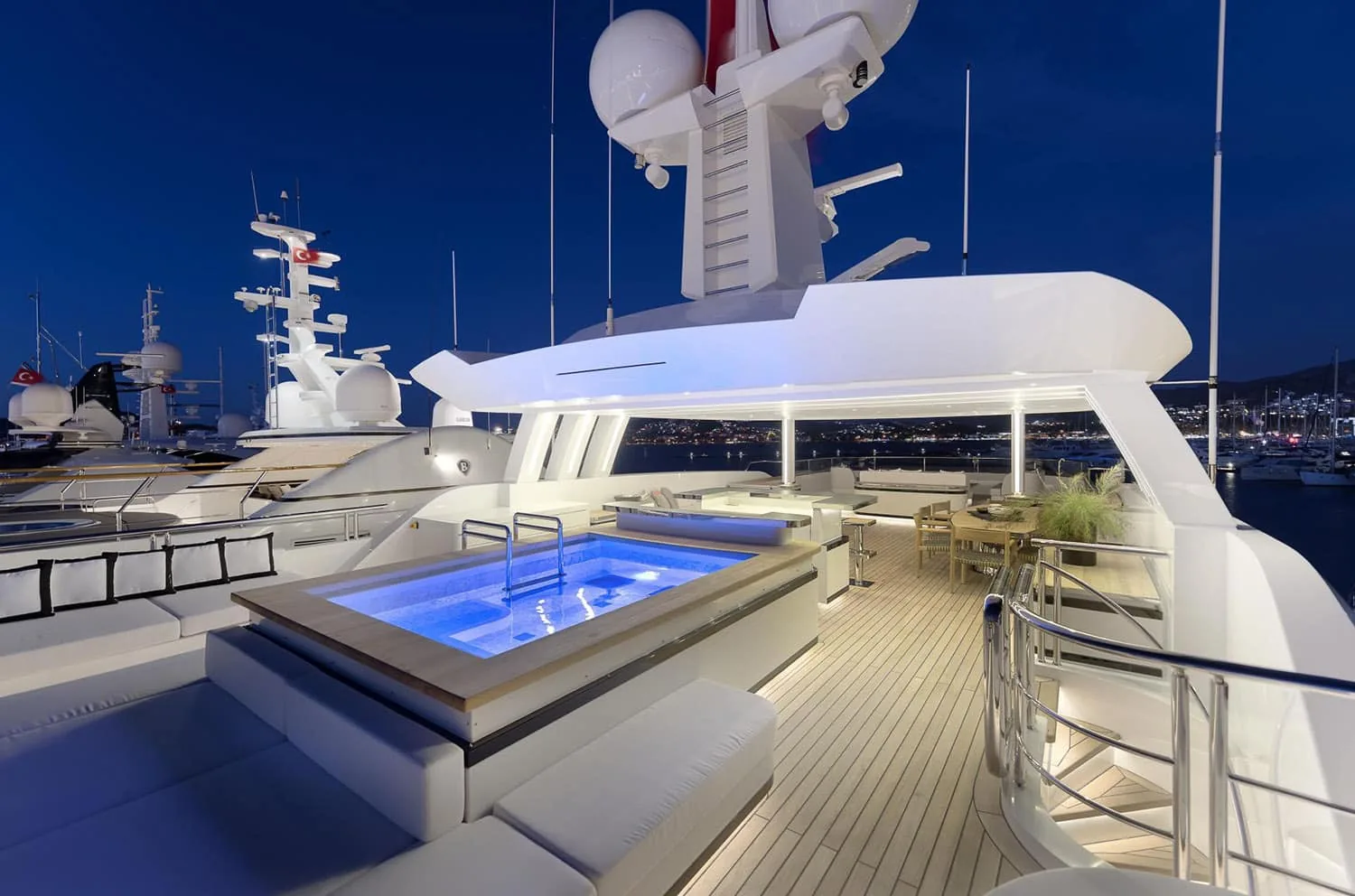 LIQUID SKY - photo 22 location yacht Saint-Tropez