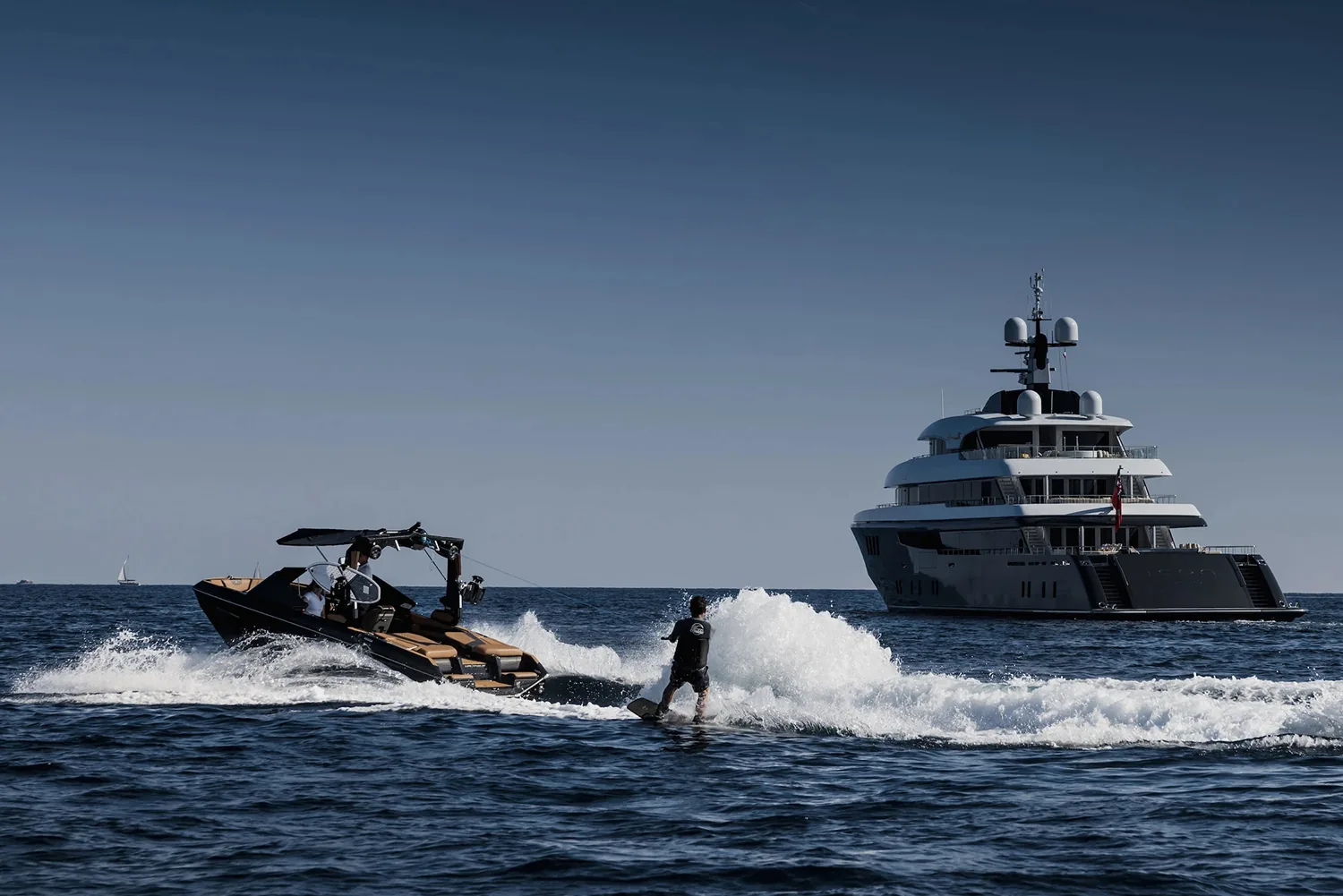 LOON - photo 9 location yacht Saint-Tropez