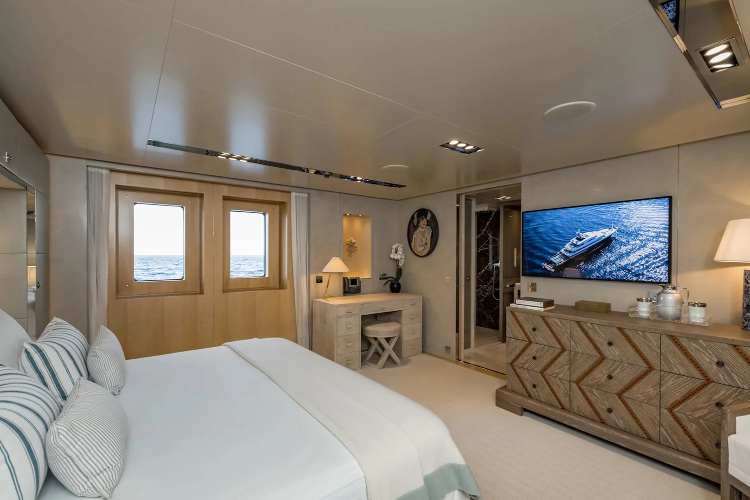 LOON - photo 19 location yacht Saint-Tropez