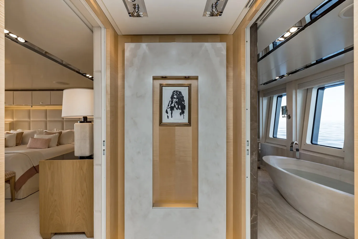 LOON - photo 31 location yacht Saint-Tropez