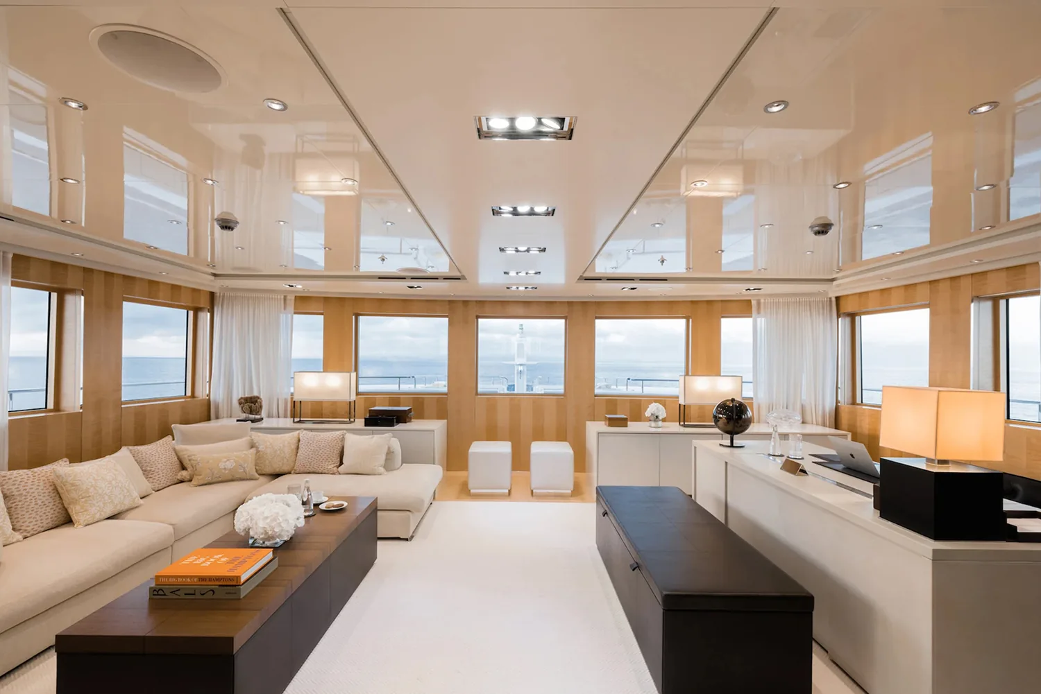 LOON - photo 37 location yacht Saint-Tropez