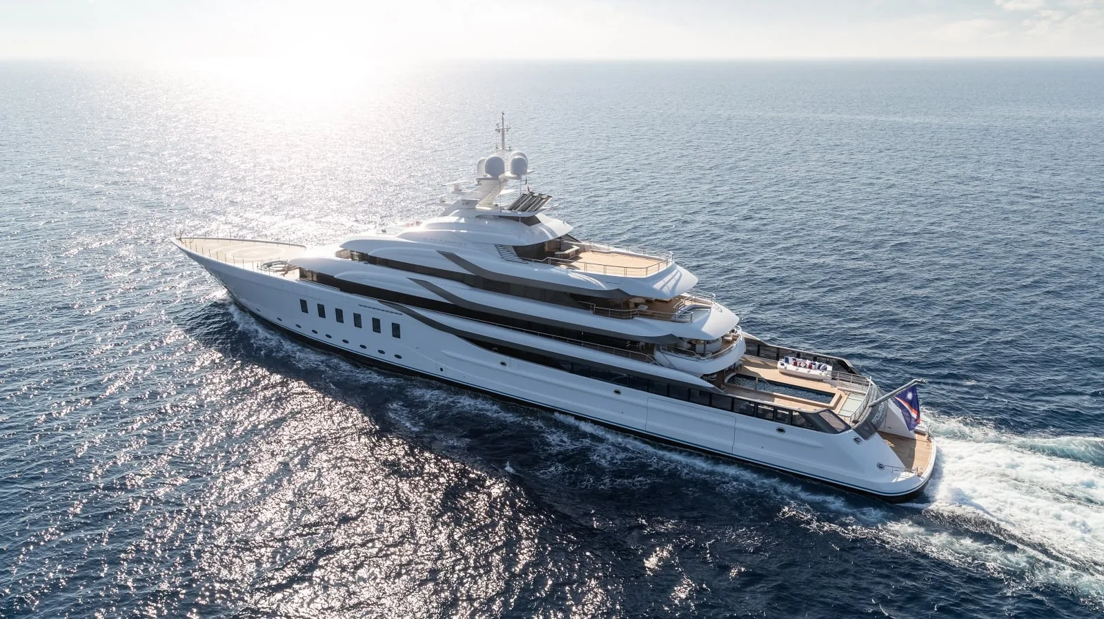 MADSUMMER - photo 2 location yacht Saint-Tropez