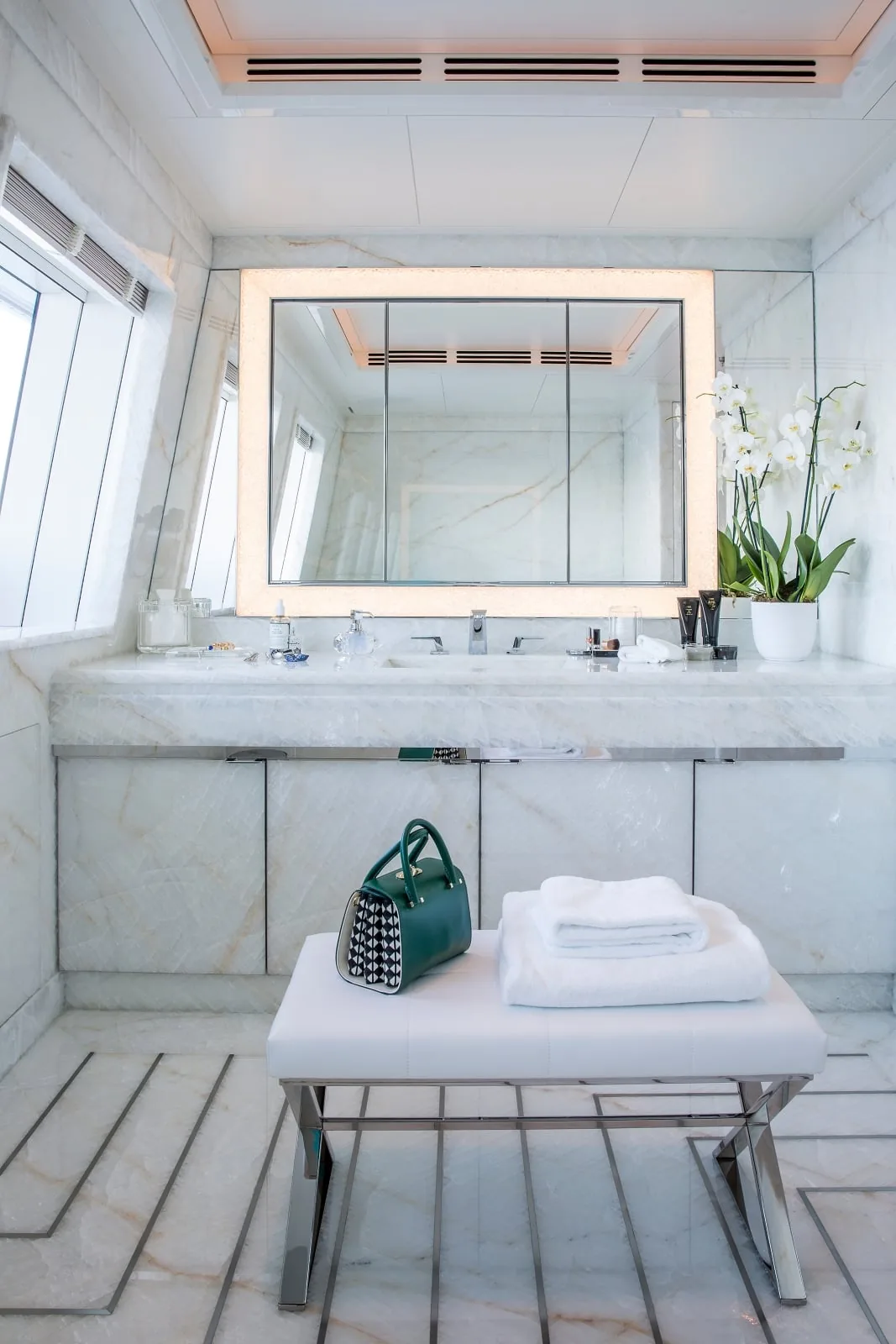 MADSUMMER - photo 39 location yacht Saint-Tropez