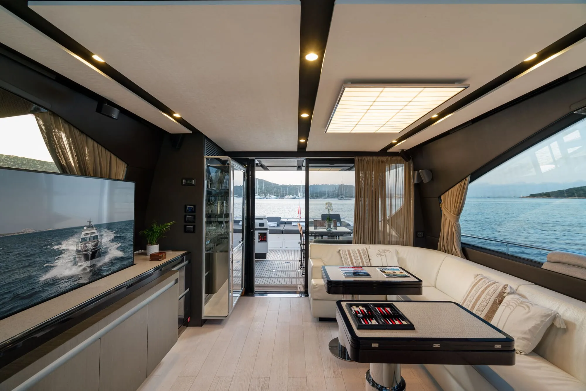 MANARA I - photo 12 location yacht Saint-Tropez