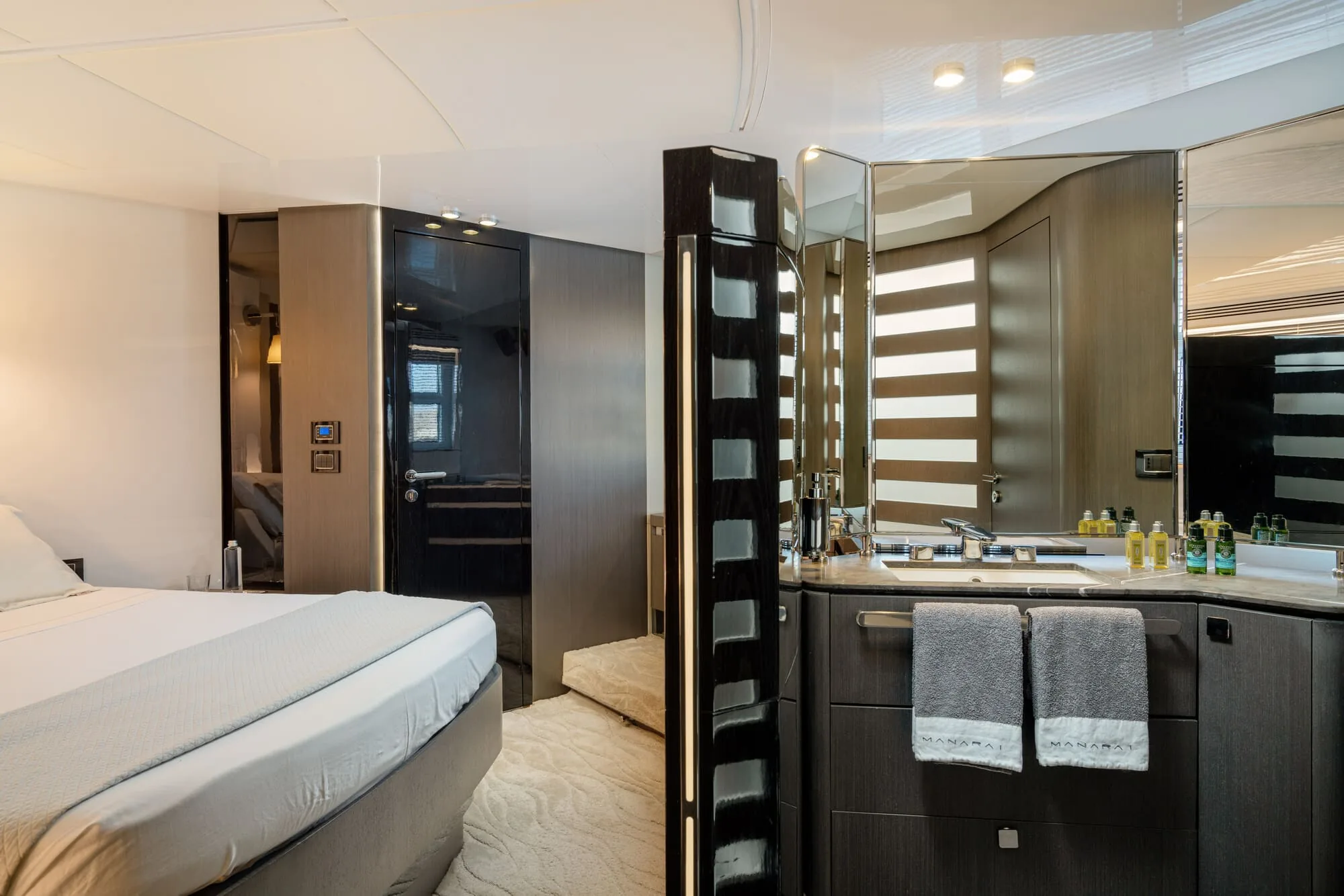MANARA I - photo 19 location yacht Saint-Tropez
