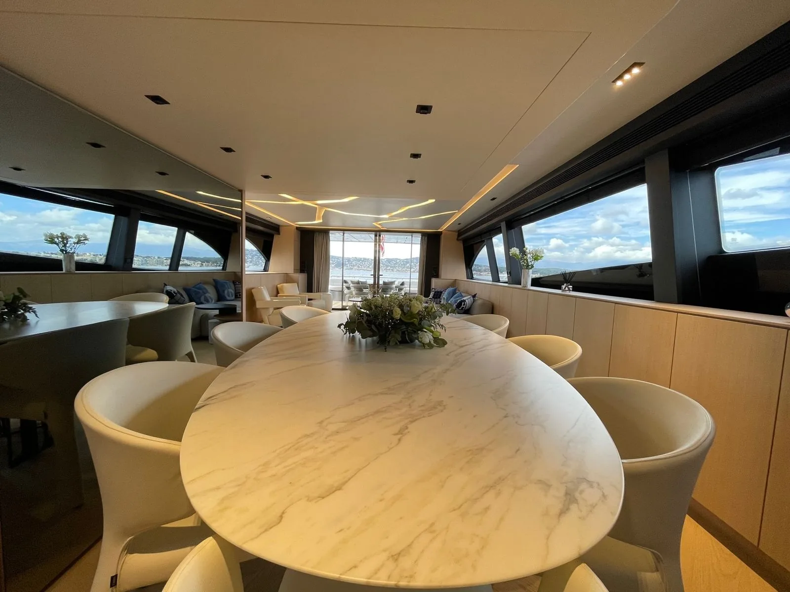 MAXI BEER - photo 8 location yacht Saint-Tropez