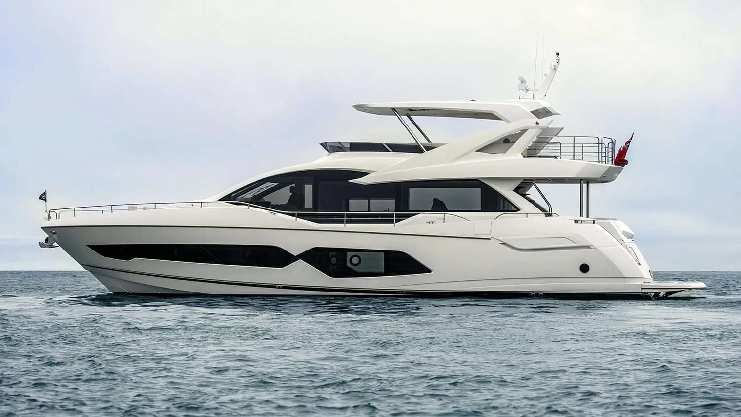MIKEL ANGELO - photo 2 location yacht Saint-Tropez