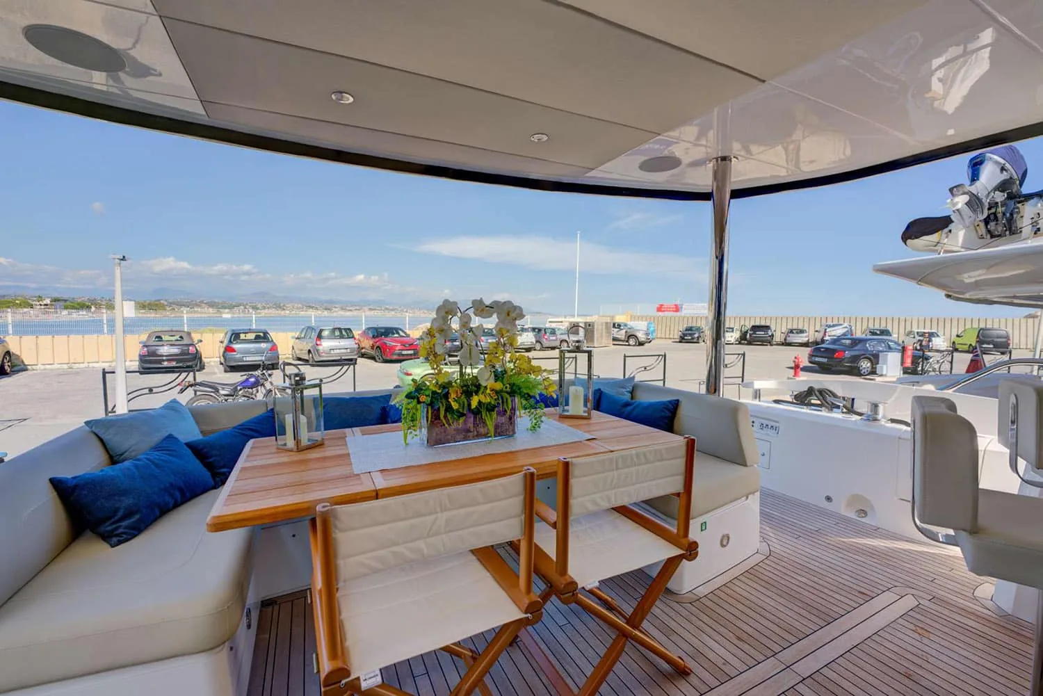 MIKEL ANGELO - photo 5 location yacht Saint-Tropez