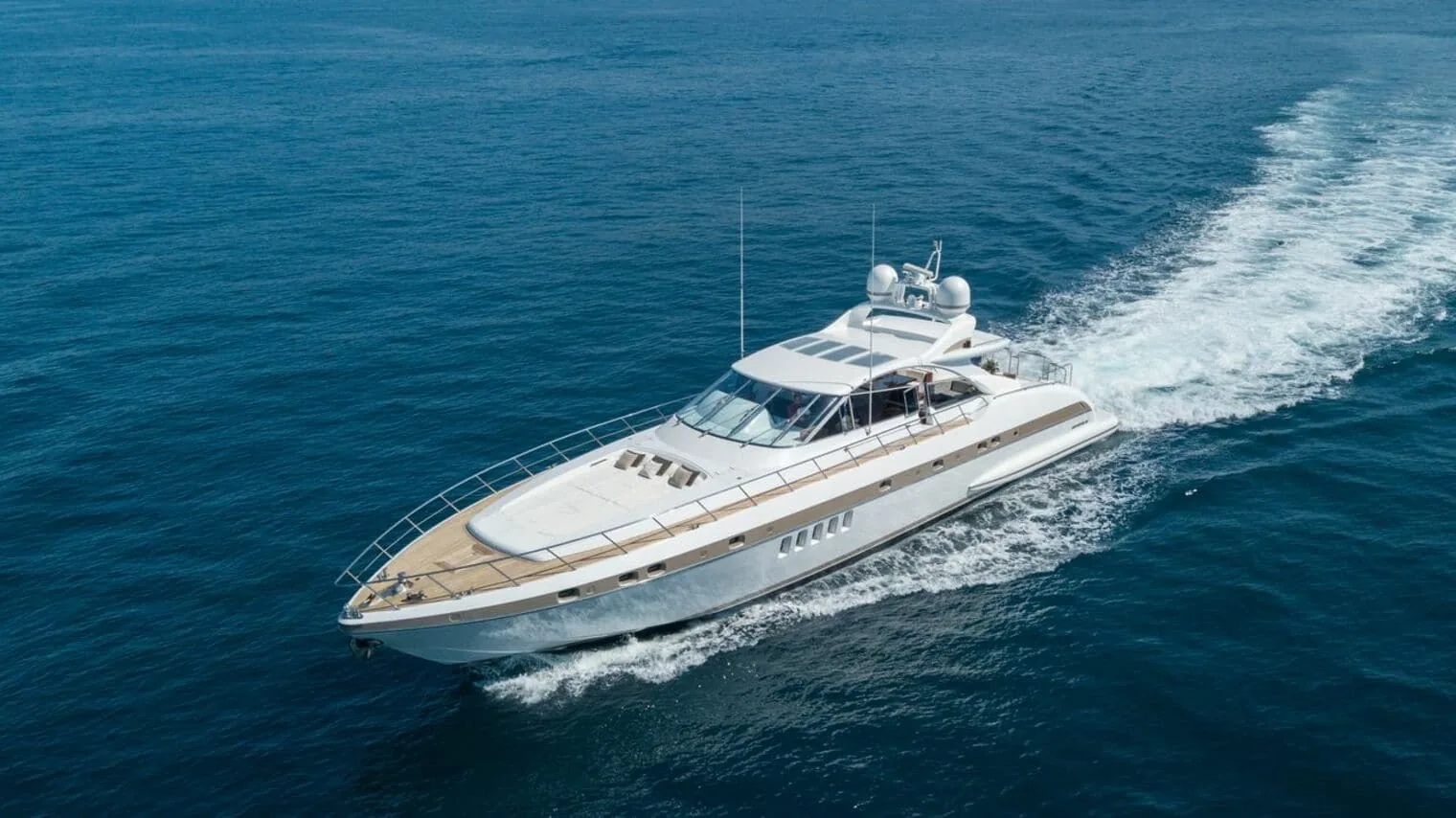 MR M - photo 4 location yacht Saint-Tropez