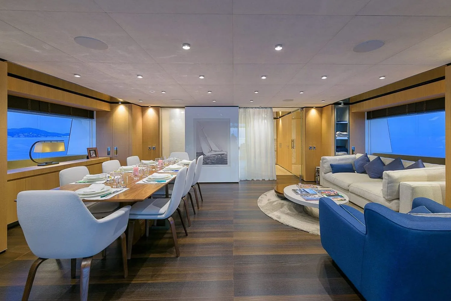 MR T - photo 13 location yacht Saint-Tropez