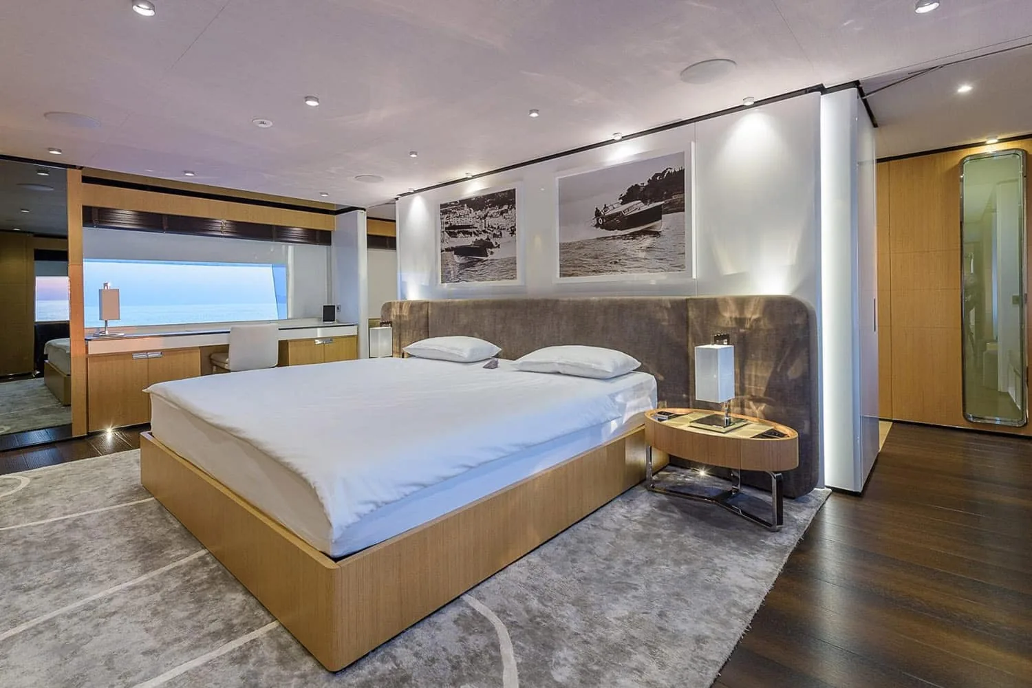 MR T - photo 19 location yacht Saint-Tropez