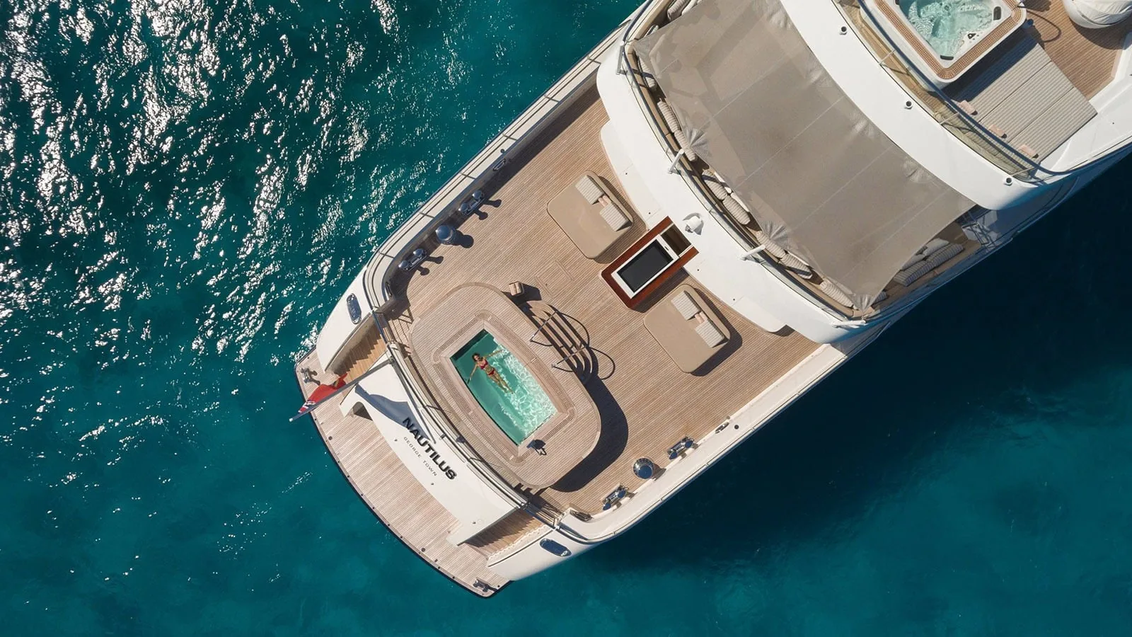 NAUTILUS - photo 12 location yacht Saint-Tropez