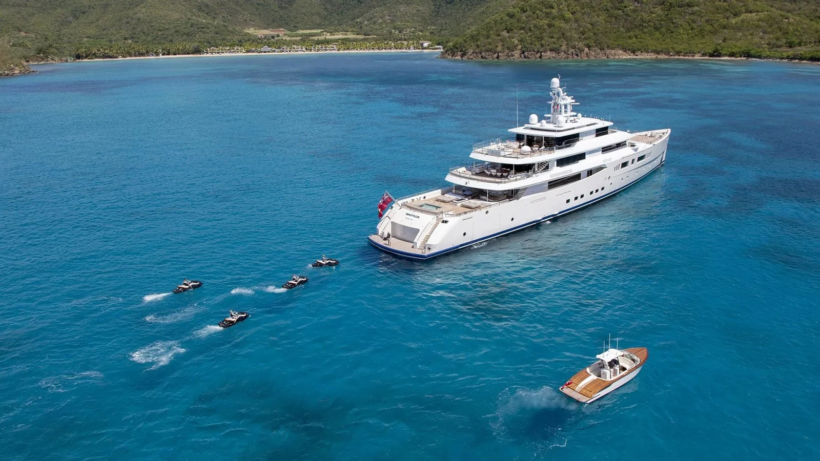NAUTILUS - photo 16 location yacht Saint-Tropez