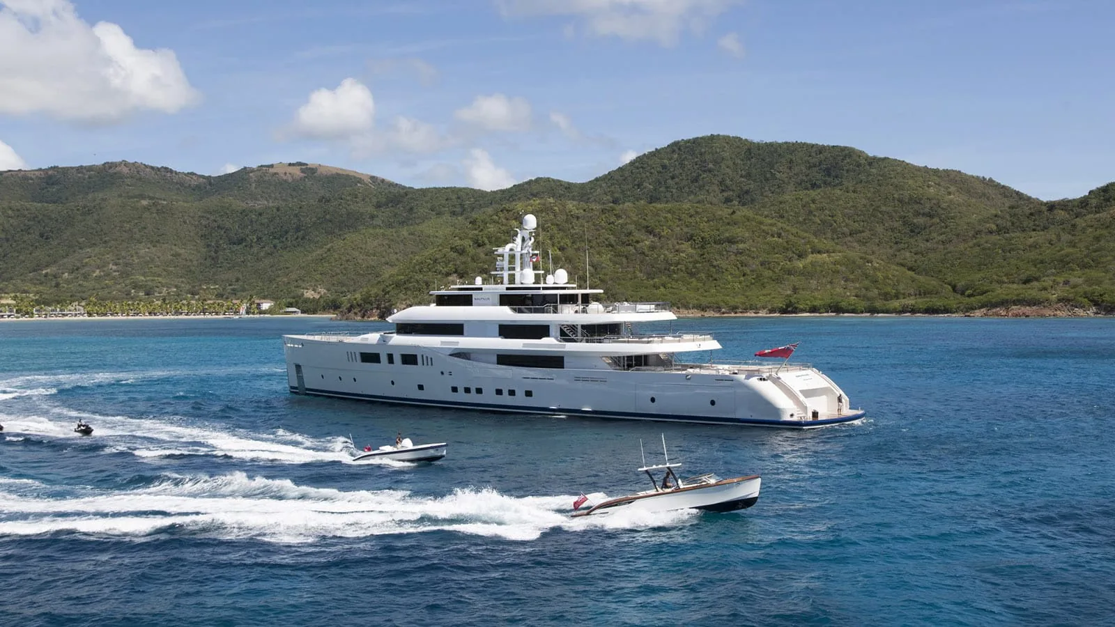 NAUTILUS - photo 17 location yacht Saint-Tropez