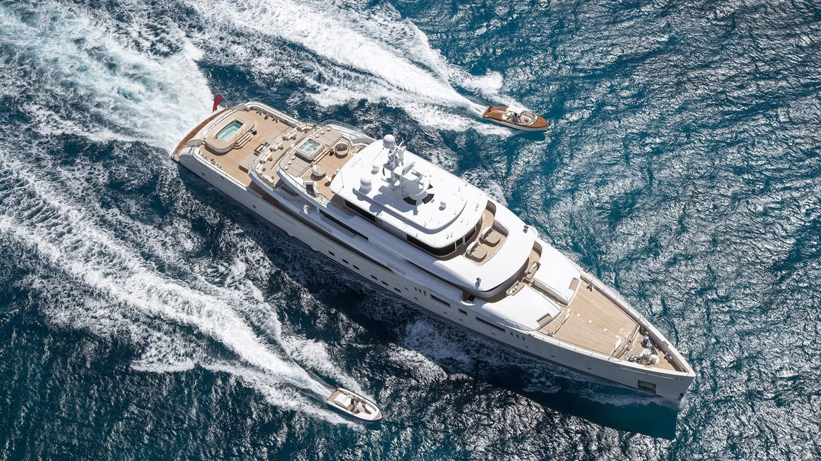 NAUTILUS - photo 18 location yacht Saint-Tropez