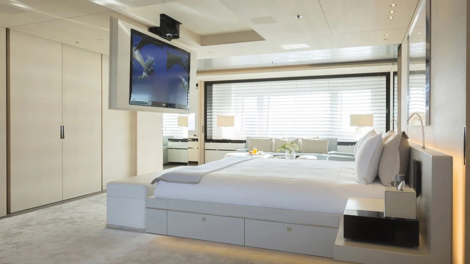 NAUTILUS - photo 33 location yacht Saint-Tropez
