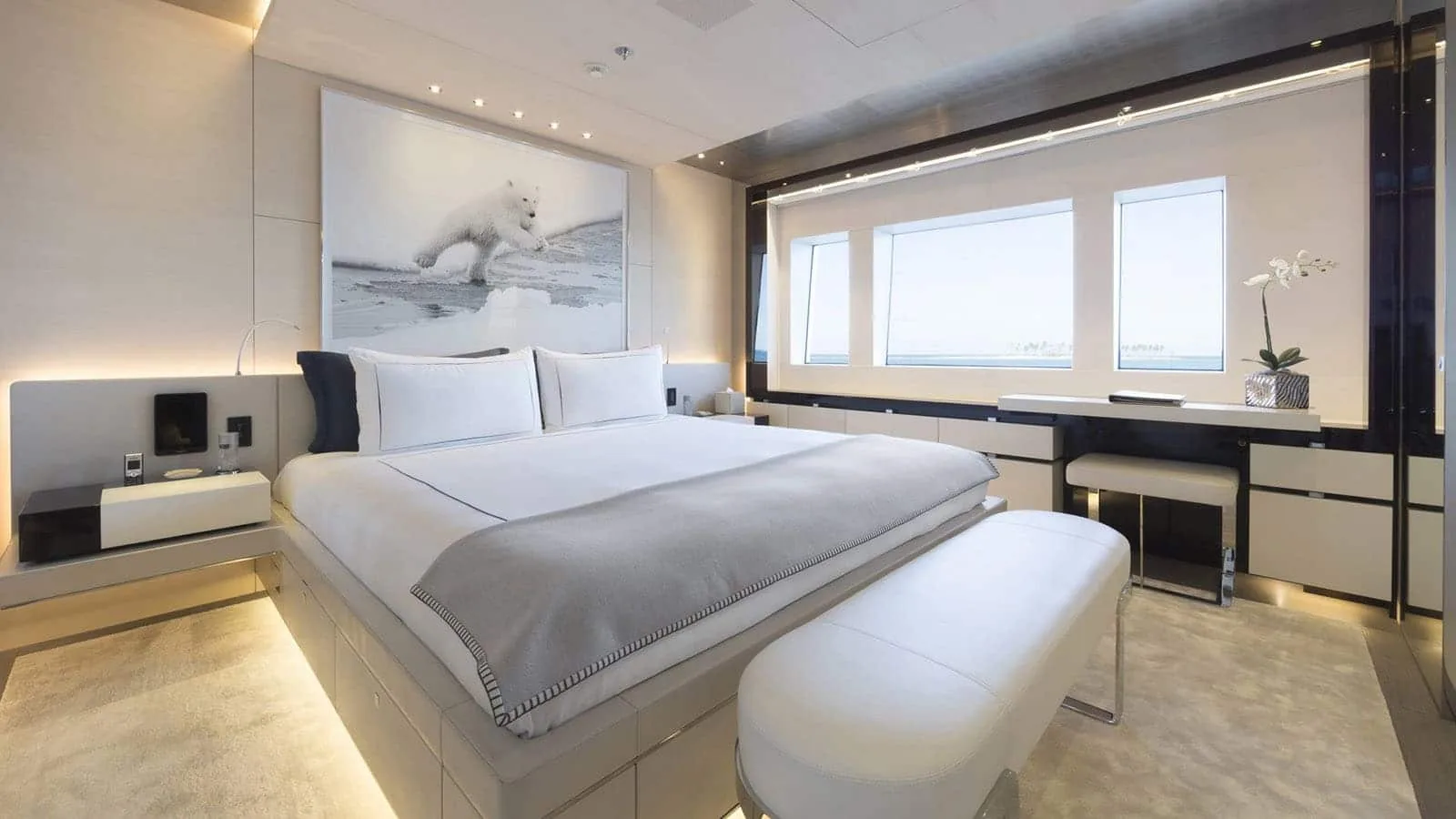 NAUTILUS - photo 34 location yacht Saint-Tropez