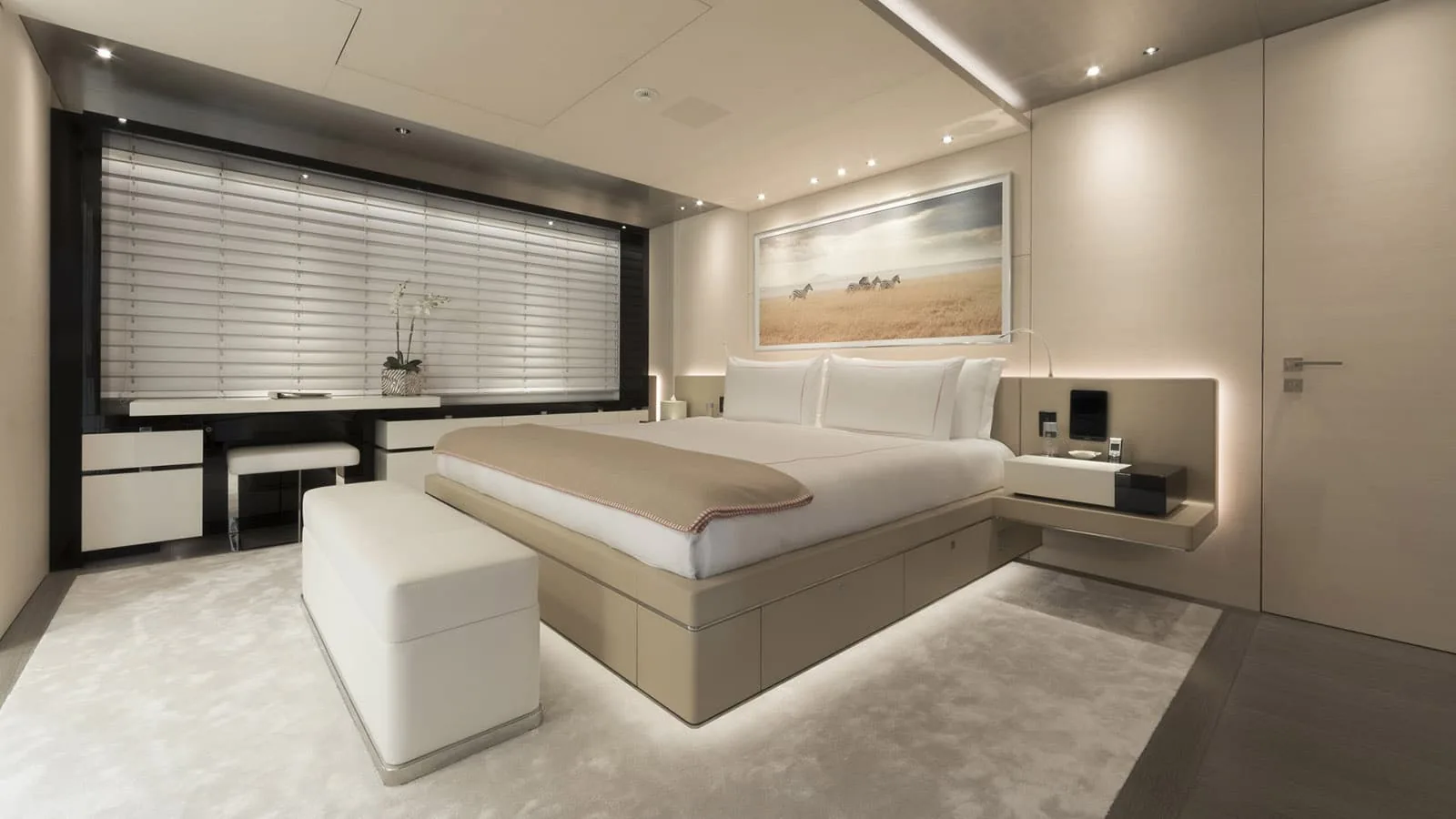 NAUTILUS - photo 36 location yacht Saint-Tropez