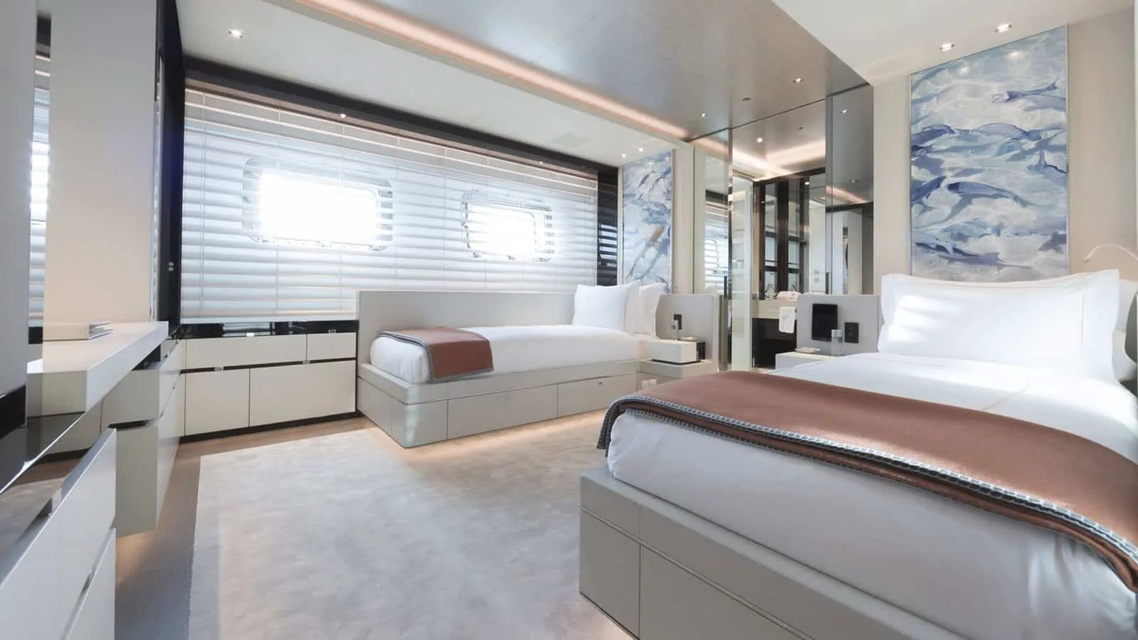 NAUTILUS - photo 37 location yacht Saint-Tropez