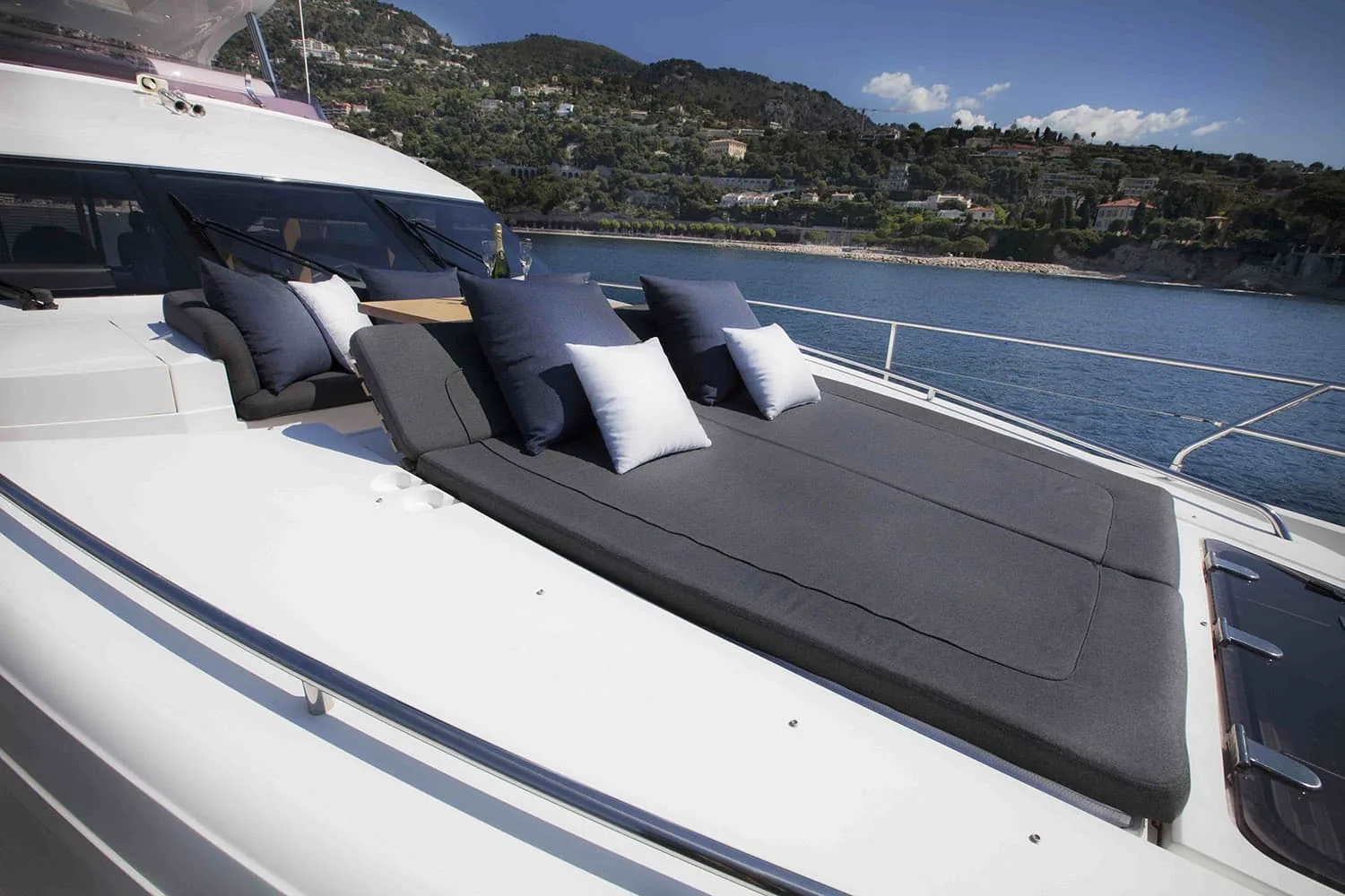 OBSESSIO - photo 5 location yacht Saint-Tropez