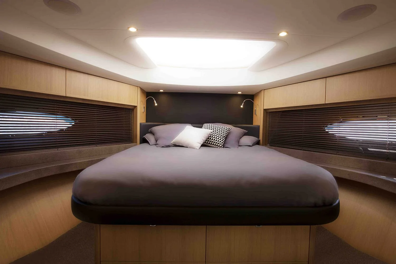 OBSESSIO - photo 11 location yacht Saint-Tropez