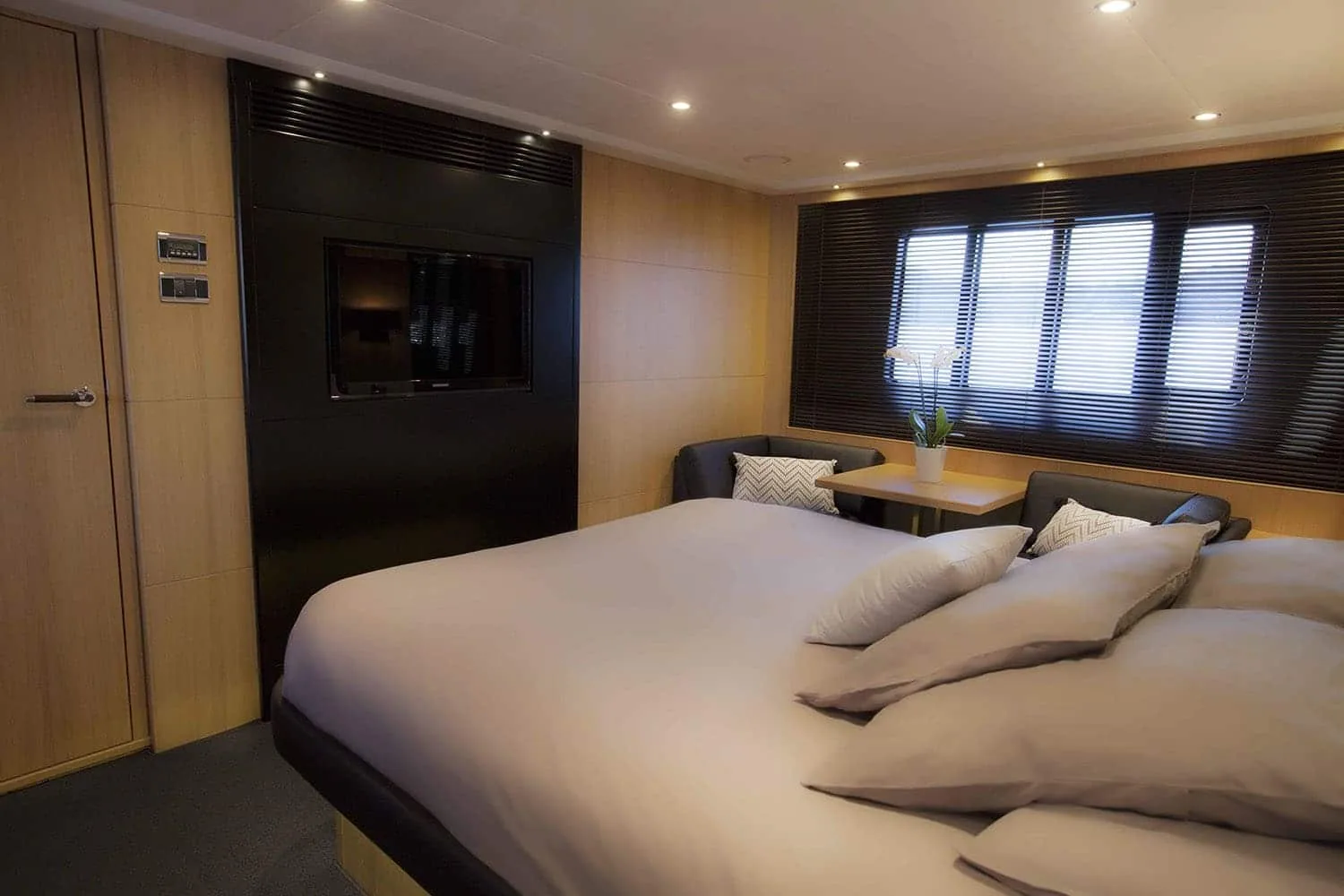 OBSESSIO - photo 14 location yacht Saint-Tropez