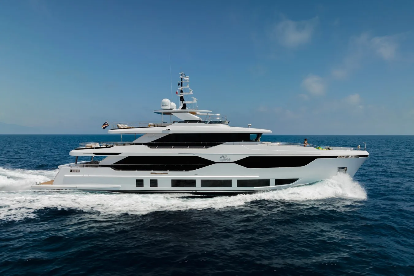 OLIVIA - photo 6 location yacht Saint-Tropez