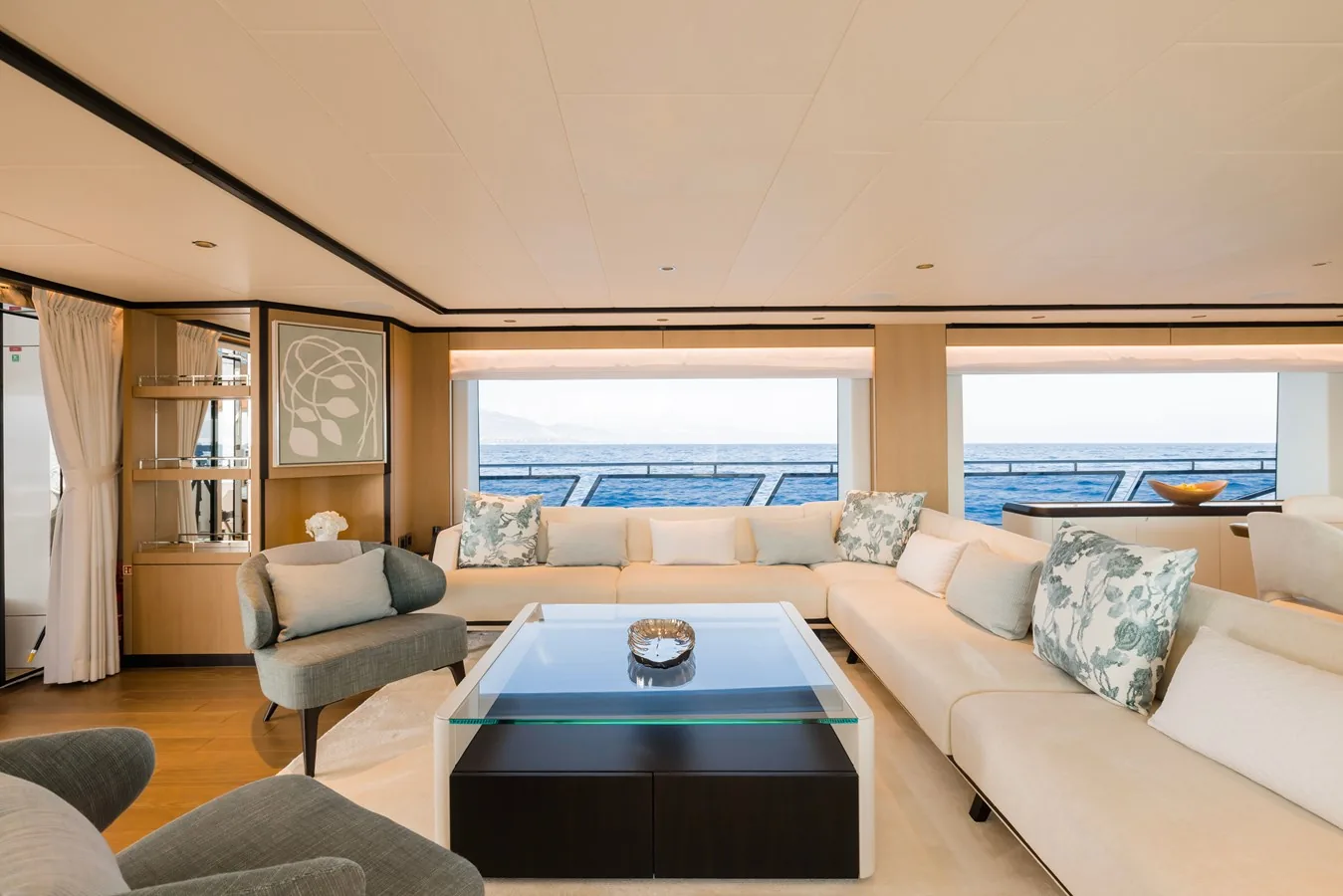 OLIVIA - photo 11 location yacht Saint-Tropez
