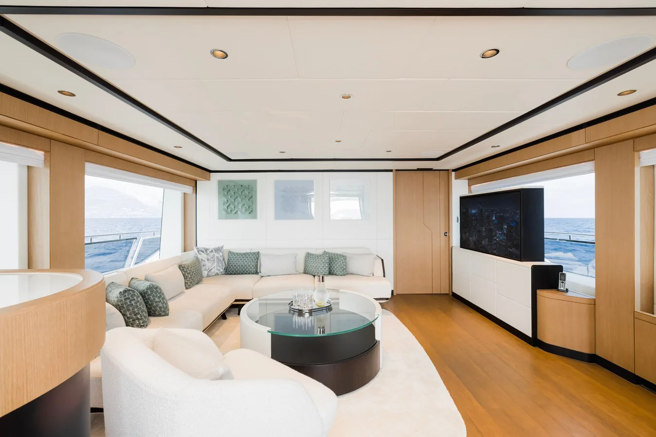 OLIVIA - photo 25 location yacht Saint-Tropez
