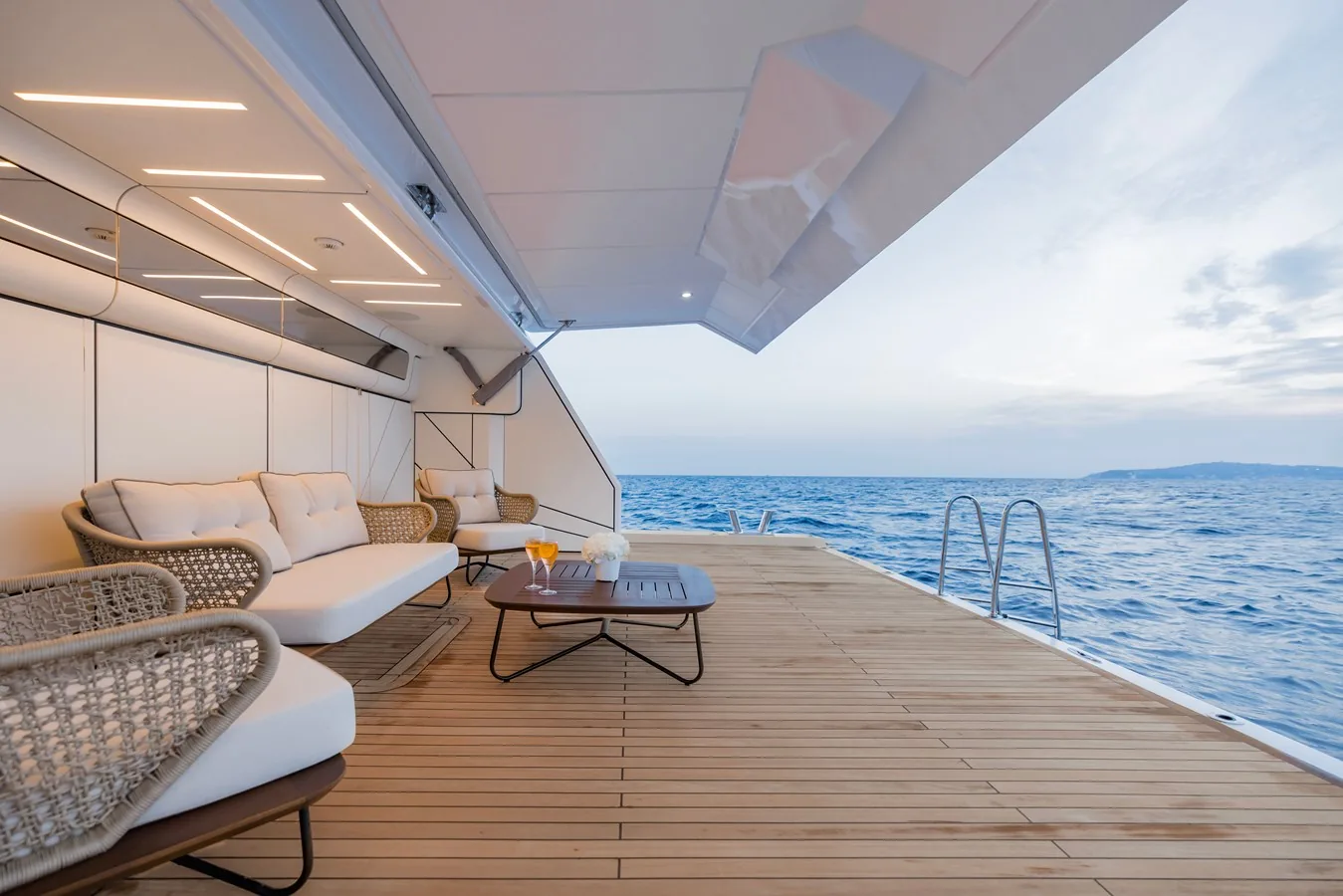 OLIVIA - photo 28 location yacht Saint-Tropez
