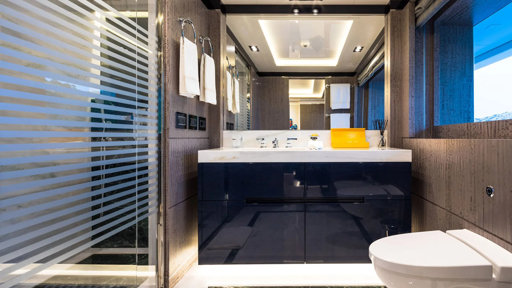 OPTASIA - photo 17 location yacht Saint-Tropez