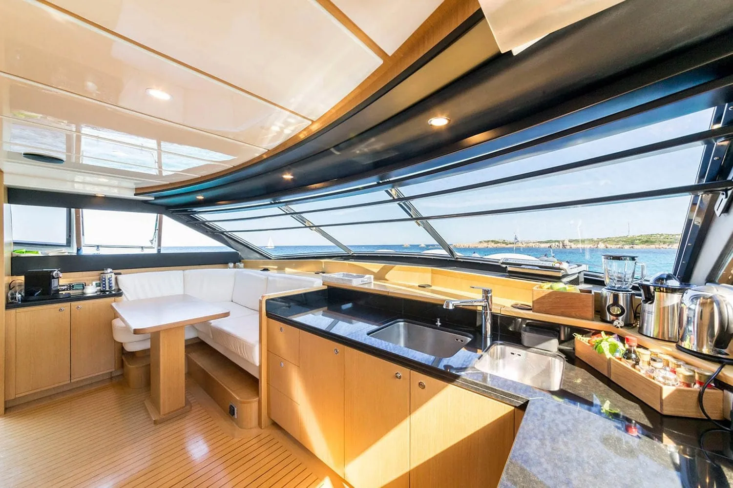 PORTHOS - photo 15 location yacht Saint-Tropez