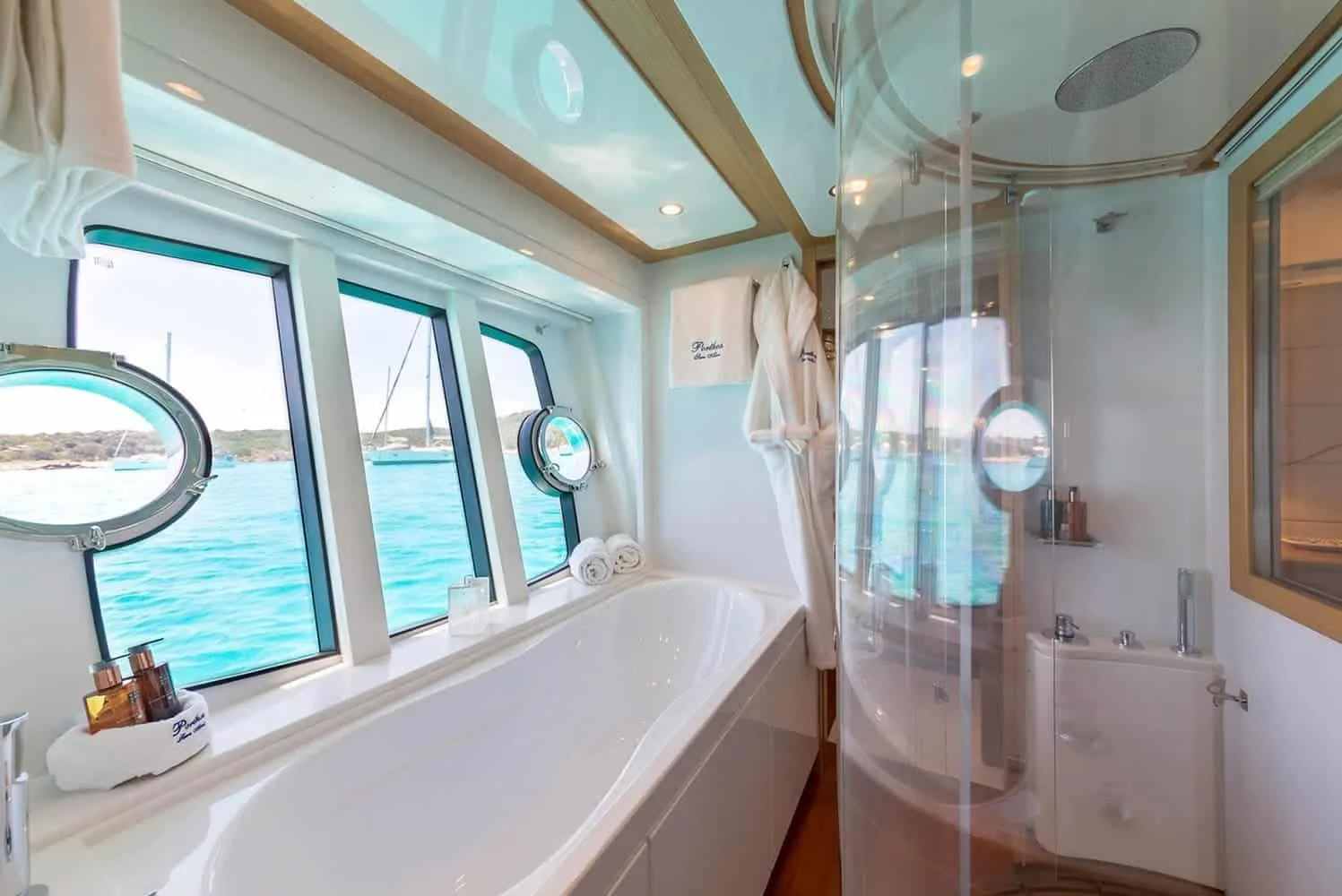 PORTHOS - photo 31 location yacht Saint-Tropez