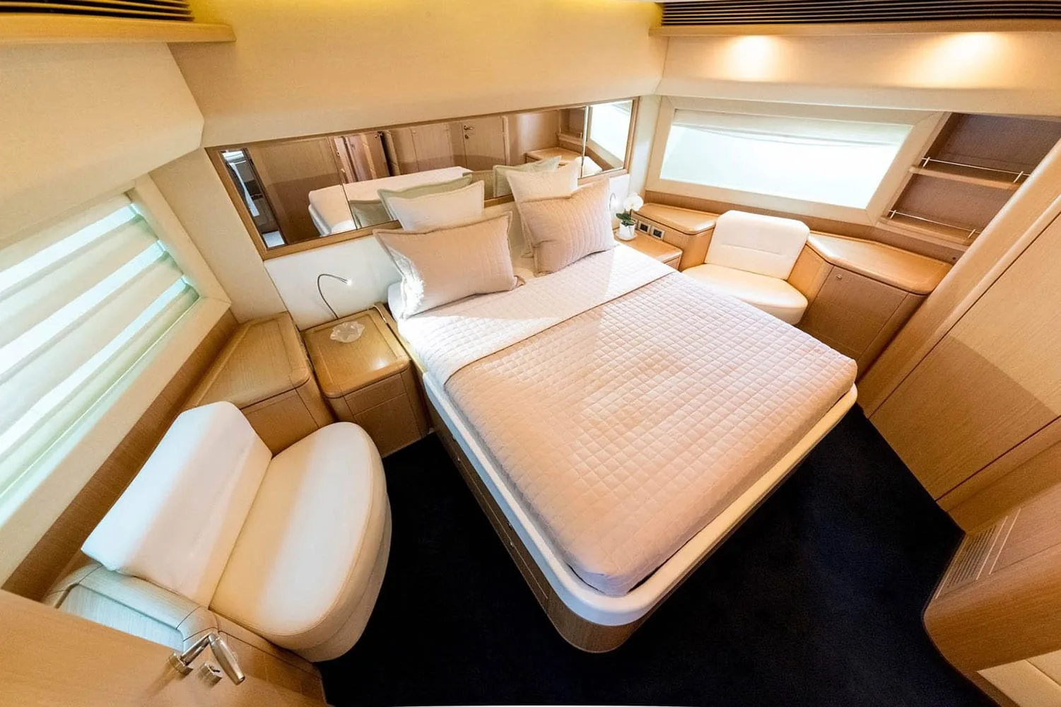 PORTHOS - photo 32 location yacht Saint-Tropez