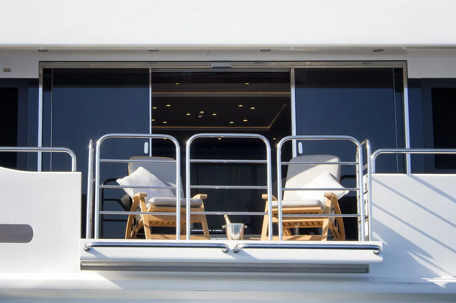 PRINCESS AVK - photo 12 location yacht Saint-Tropez