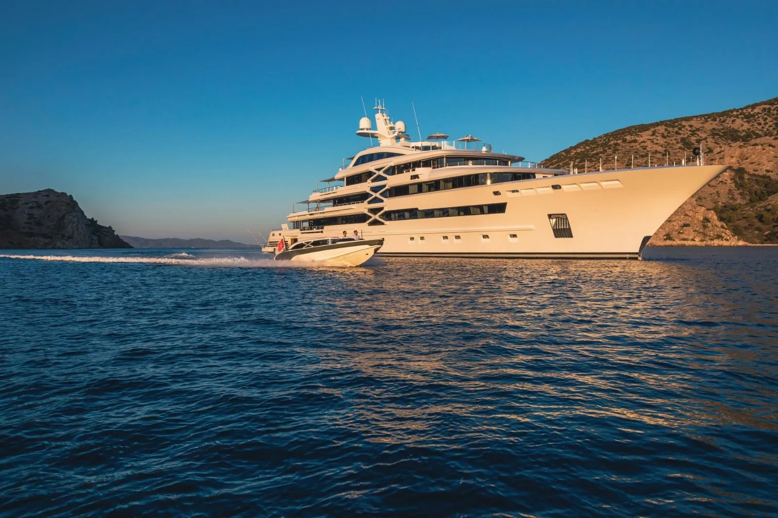 PROJECT X - photo 4 location yacht Saint-Tropez