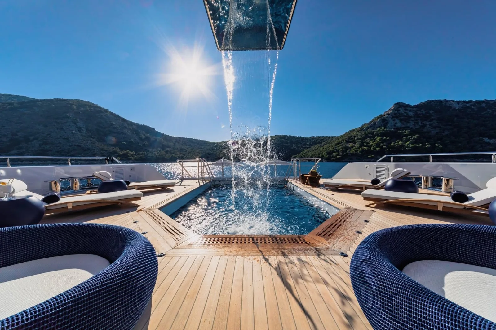 PROJECT X - photo 5 location yacht Saint-Tropez